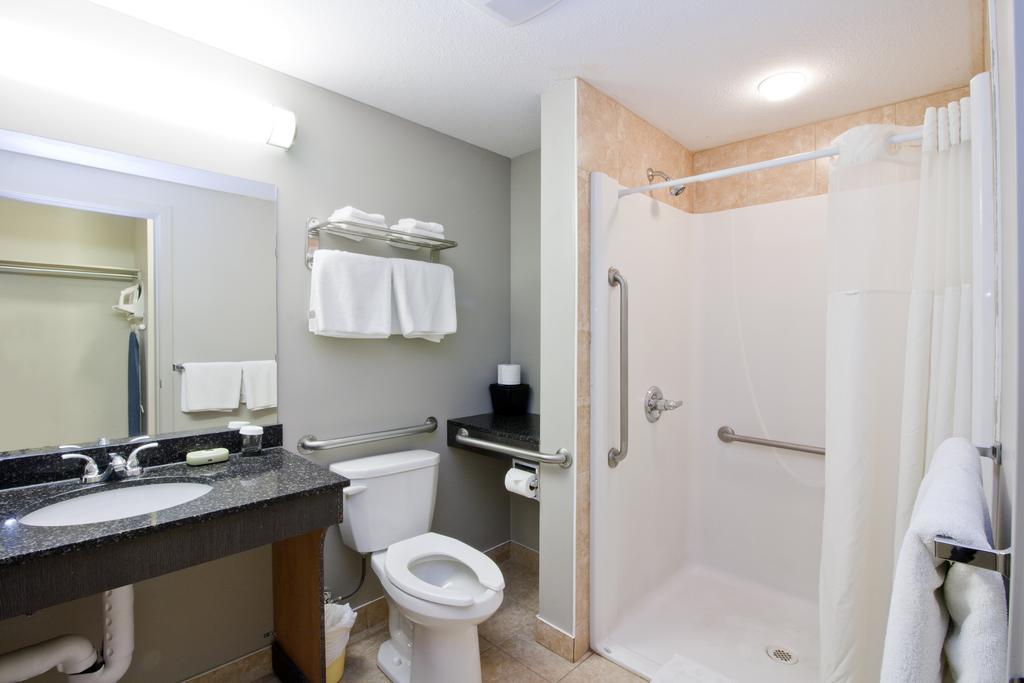Travelodge By Wyndham Kindersley Phòng bức ảnh