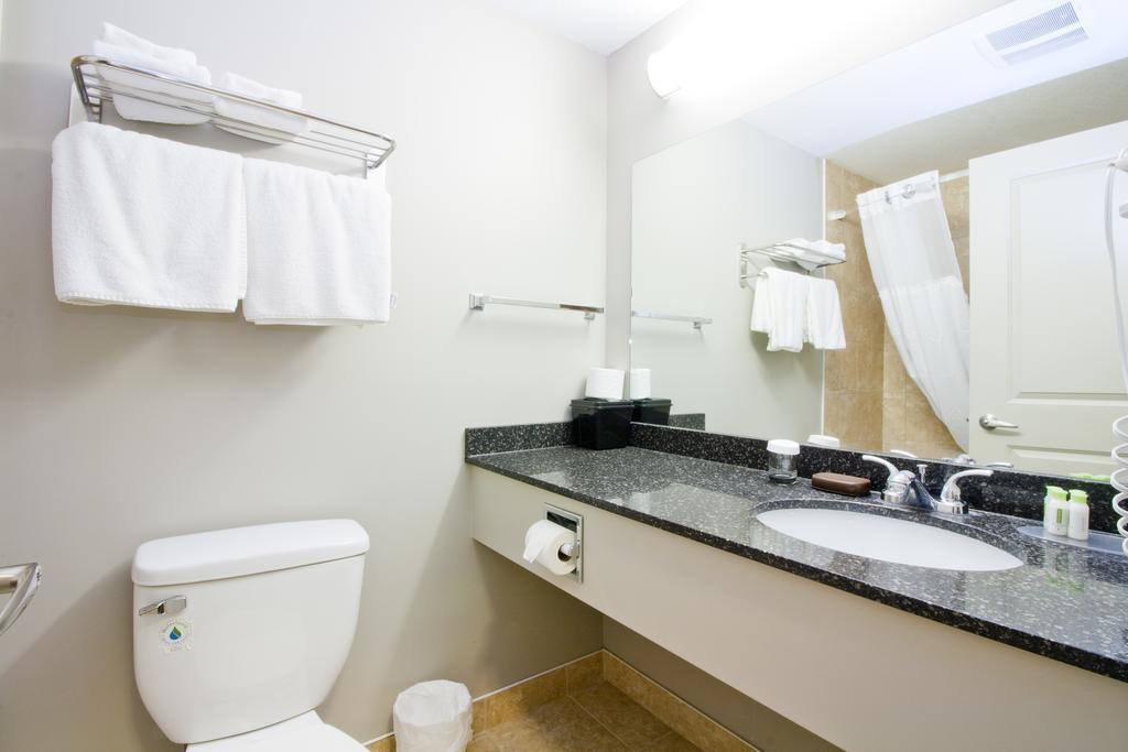 Travelodge By Wyndham Kindersley Phòng bức ảnh