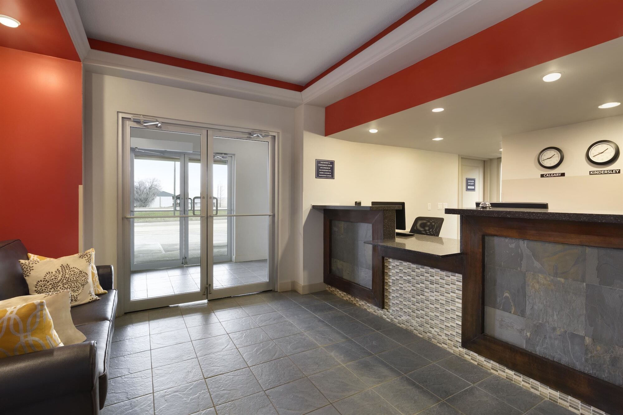 Travelodge By Wyndham Kindersley Ngoại thất bức ảnh