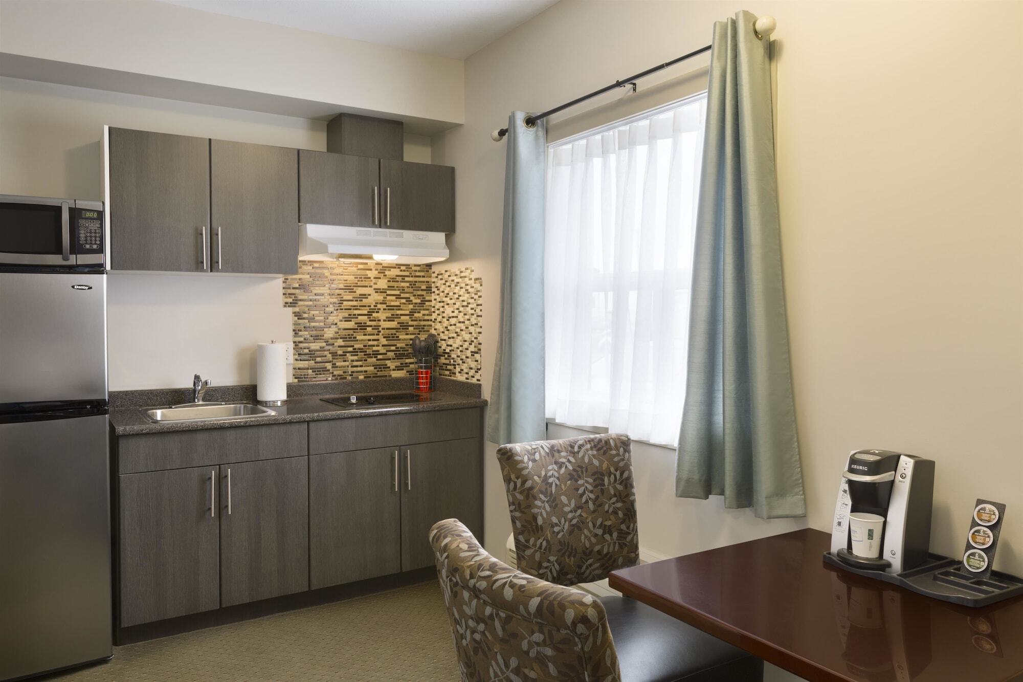 Travelodge By Wyndham Kindersley Ngoại thất bức ảnh