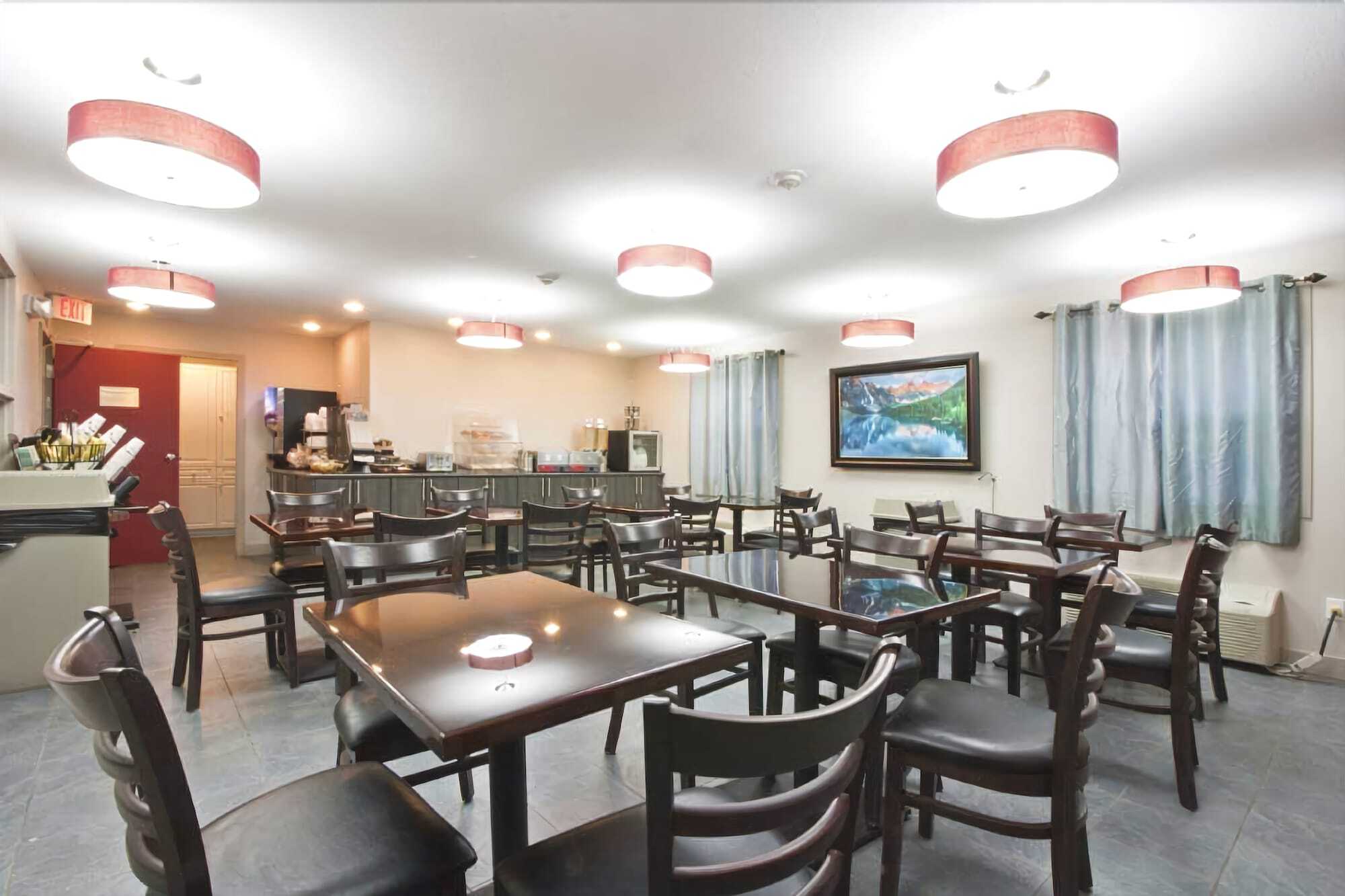Travelodge By Wyndham Kindersley Ngoại thất bức ảnh