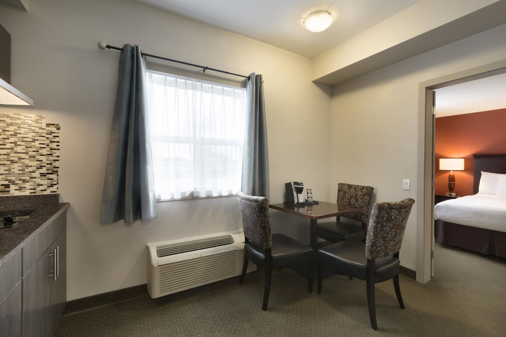 Travelodge By Wyndham Kindersley Ngoại thất bức ảnh