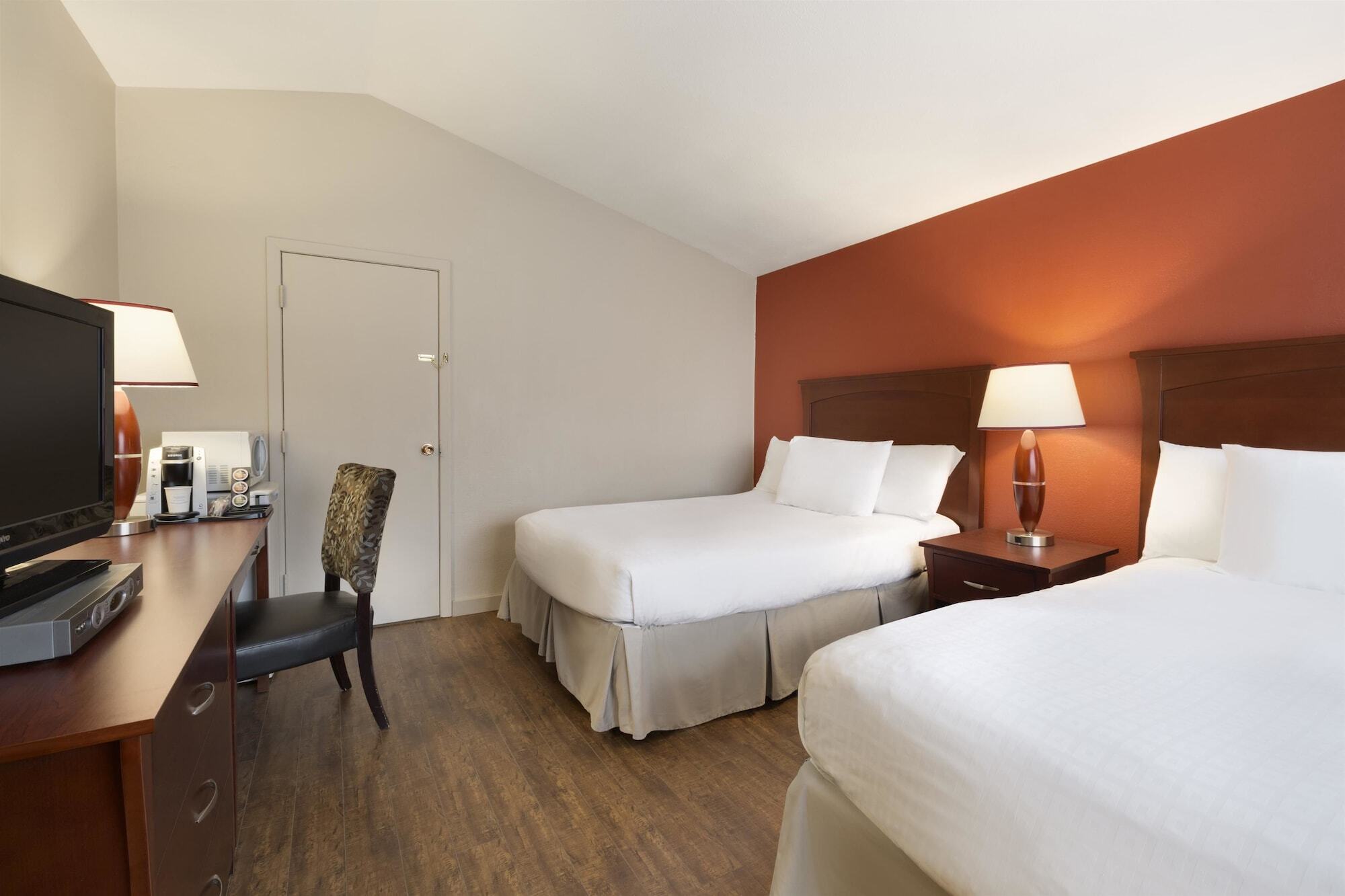 Travelodge By Wyndham Kindersley Ngoại thất bức ảnh